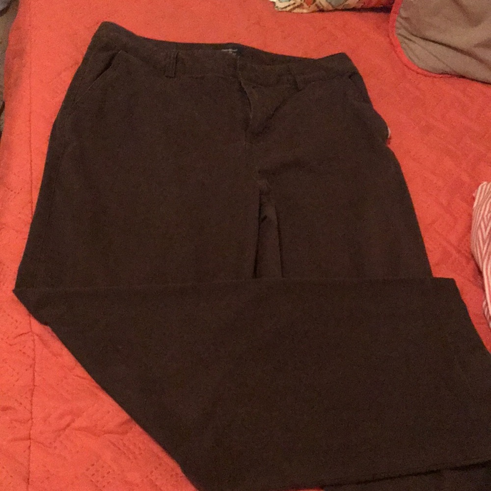 Eddie Bauer MERCER fit brown pants.